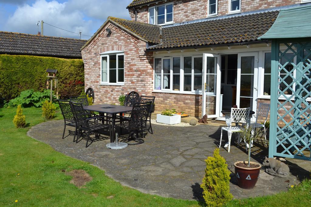 Acer Lodge Bed & Breakfast Mundford Bagian luar foto