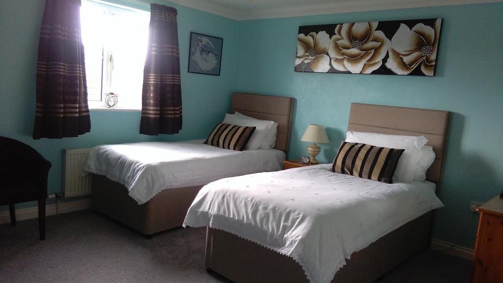 Acer Lodge Bed & Breakfast Mundford Bagian luar foto
