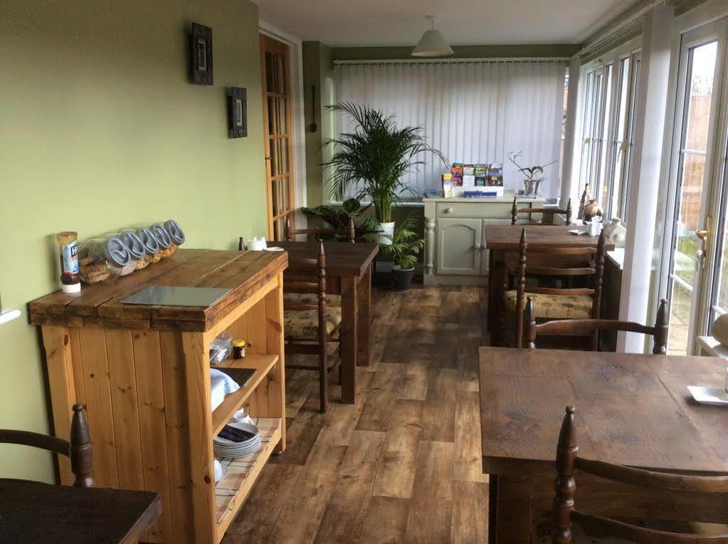 Acer Lodge Bed & Breakfast Mundford Bagian luar foto