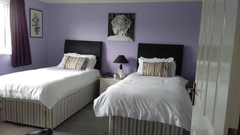 Acer Lodge Bed & Breakfast Mundford Bagian luar foto